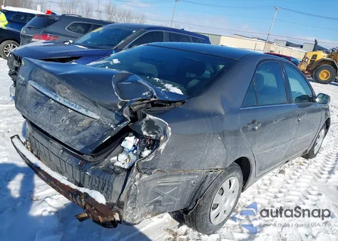 2002 Toyota Camry Le from USA, damaged, VIN 4T1BE32K32U628037